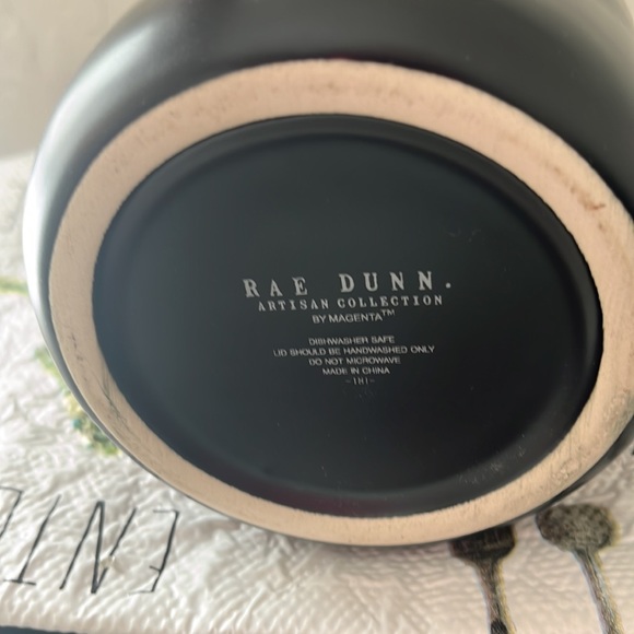 🆕Rae Dunn GRANOLA Black BN Ceramic Canister- VHTF.RARE DISCONTINUED - Picture 6 of 7